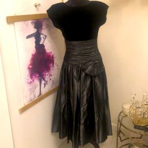 Black Velour & Chrome Taffeta Party Dress Sz 9/10